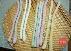 Illustration of how to make hydrangea steamed buns 2