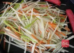 Illustration of how to make egg-filled pancakes 9