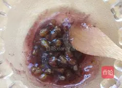 Illustration of how to make glutinous two-color sandwich cake 16