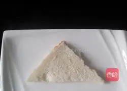 Illustration of how to make fruit sandwich (super simple version) 8