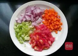 Illustration of how to make minced pork noodles 5