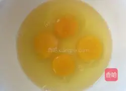 Illustration of how to make fried noodles with eggs 2