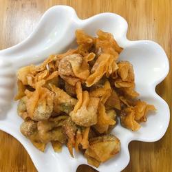 Crispy little wontons