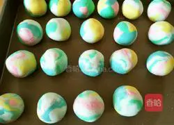 Illustration of how to make rainbow glutinous rice balls 14