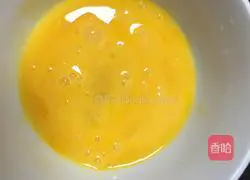 Illustration of how to make fresh meat wontons 4