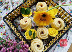 Illustration of how to make wheat germ flower steamed buns 10