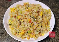 Illustration of how to make duck egg fried rice 9