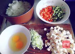 Illustration of how to make rich fried rice 1