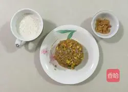 Illustration of how to make curry egg fried rice 9
