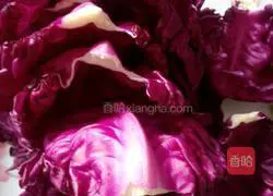 Illustration of how to make purple cabbage sweet steamed buns 2