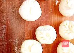 Illustration of how to make plain steamed buns 7