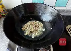 Illustration of how to mix noodles 5