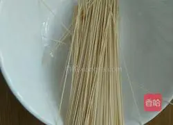 Illustration of how to make soy sauce noodles 1
