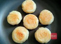 Illustration of how to make crispy and fragrant finger-wrapped cookies 8