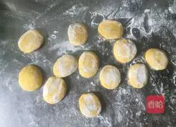  Illustration of how to make pumpkin lotus steamed buns 7