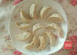 Dumplings...Illustration of how to make zucchini, egg and onion stuffing 20