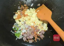 Illustration of how to make shrimp fried rice 4