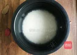 Illustration of the recipe of Cantonese sausage braised rice 2