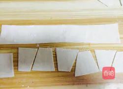 Illustration of how to make wontons 6