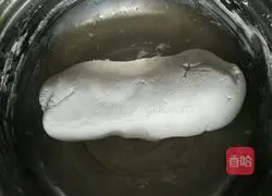 Illustration of how to make salty glutinous rice balls 2
