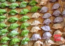 Illustration of how to make cabbage and egg dumplings 7