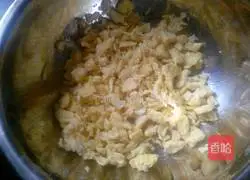 Illustration of how to make leek and egg vegetarian buns 4