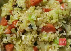 Illustration of how to make cabbage fried rice 7