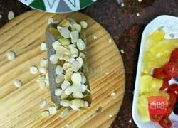  Illustration of how to make fruit sandwich 7