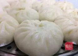 Illustration of home-style steamed buns 8