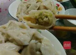 Pork and cabbage Illustration of how to make dumplings 10