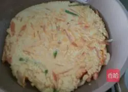 Illustration of how to make ham and cheese omelette 5