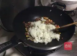 Seafood Fried Rice Recipe Illustration 6