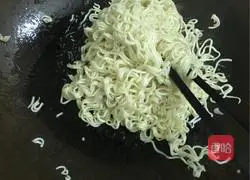 Soy sauce fried noodles recipe 7