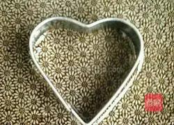 Illustration of how to make two-color love cake 4