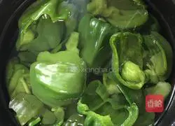 Illustration of making dumplings stuffed with green peppers 3