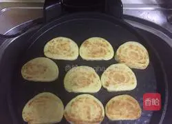 Illustration of how to make fried steamed buns 3