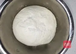 Illustration of how to make leek, egg and shrimp buns 1