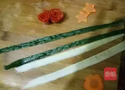 Illustration of how to make small straw egg fried rice 3