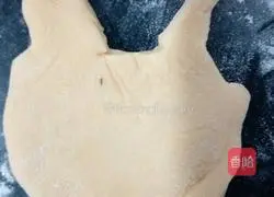 Illustration of how to make shoe steamed buns 13