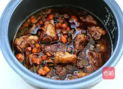 Illustration of how to make braised pork ribs with rice 12