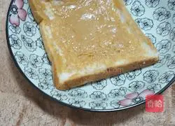 Illustration of how to make multi-layered sandwiches 1