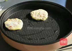 Illustration of how to make potato cakes 6