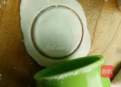 Illustration of how to make crystal dumplings 8