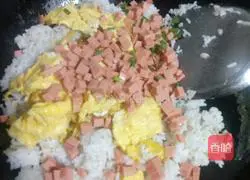 Egg Fried Rice Illustration of how to do it 6