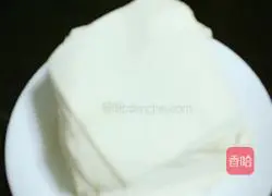 Illustration of how to make crepe wontons 2