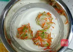 Illustration of how to make pan-fried radish pancake 5