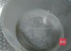 Illustration of home-style cake making 3