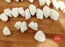 Illustration of how to make leek and meat dumplings 7