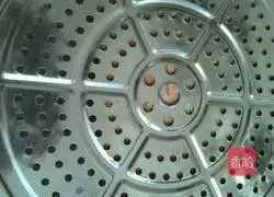 Illustration of how to make sweet potato noodles and mountain vegetable buns 16