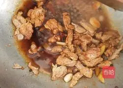 Illustration of how to make delicious steamed braised noodles 6